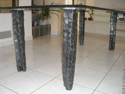 table verre et metal (détail )